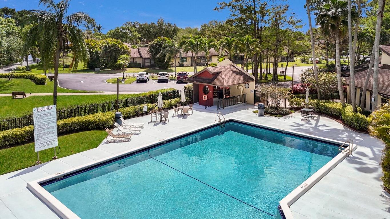 132 Manchineel Court, Royal Palm Beach