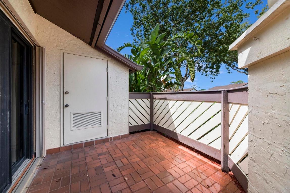 132 Manchineel Court, Royal Palm Beach