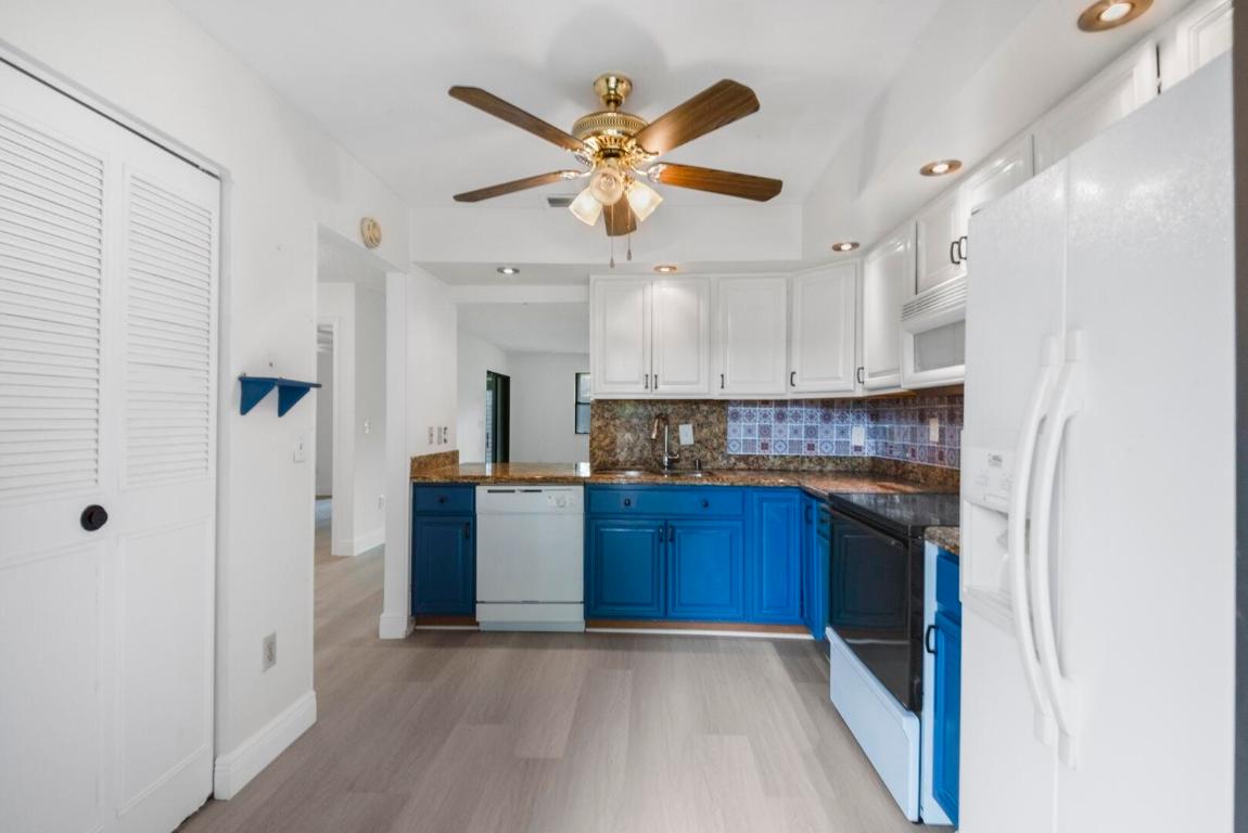 132 Manchineel Court, Royal Palm Beach