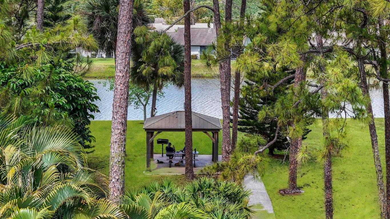 132 Manchineel Court, Royal Palm Beach