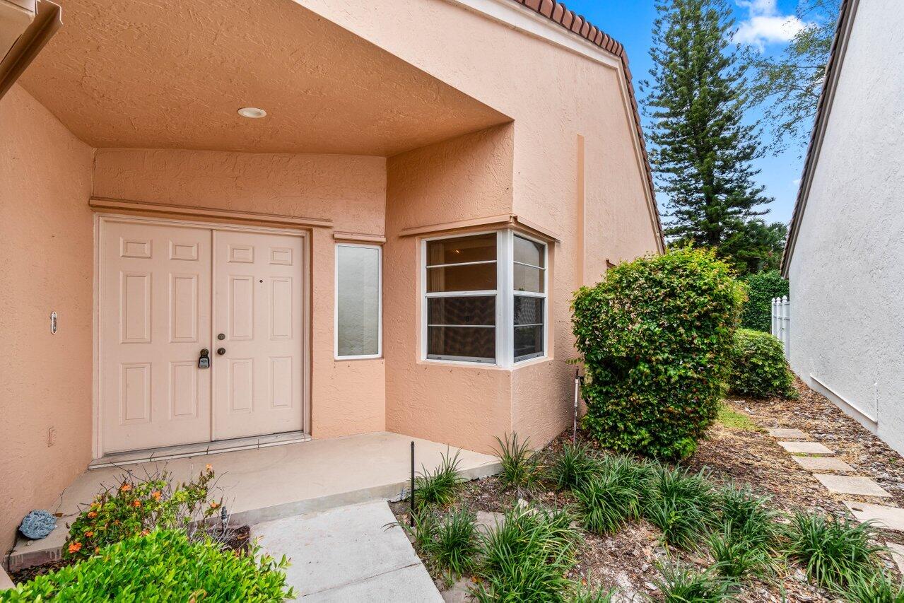 10001 Country Brook Road