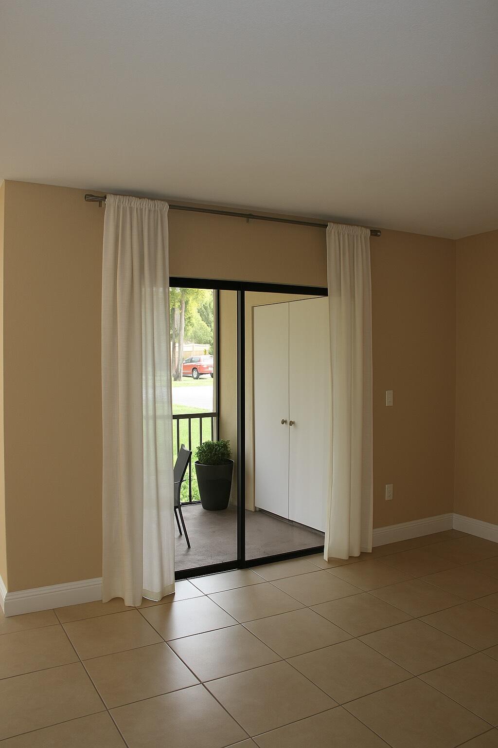 6043 10th Avenue N 131, Greenacres Unit: 131