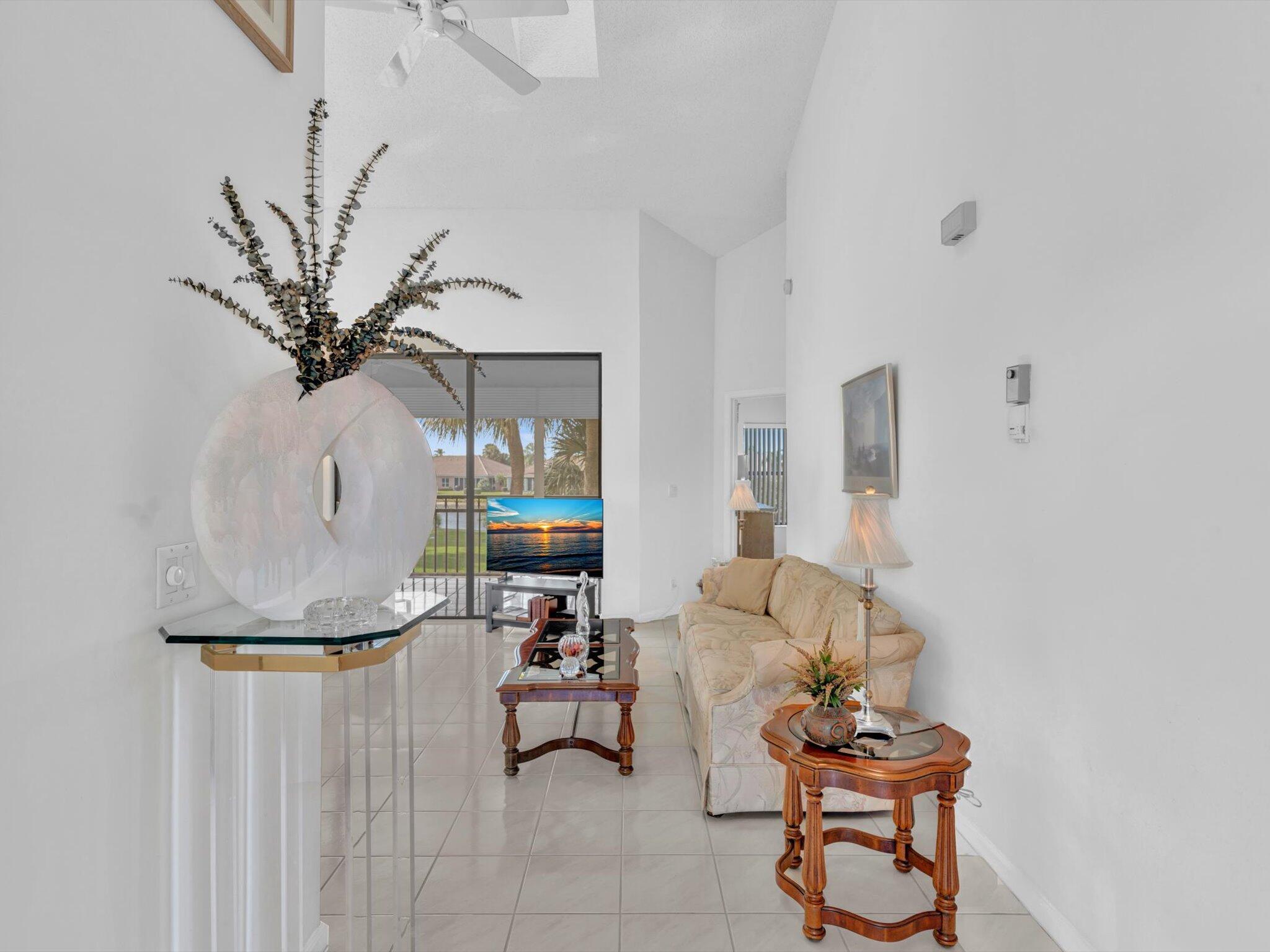 8049 Aberdeen Drive 201, Boynton Beach Unit: 201