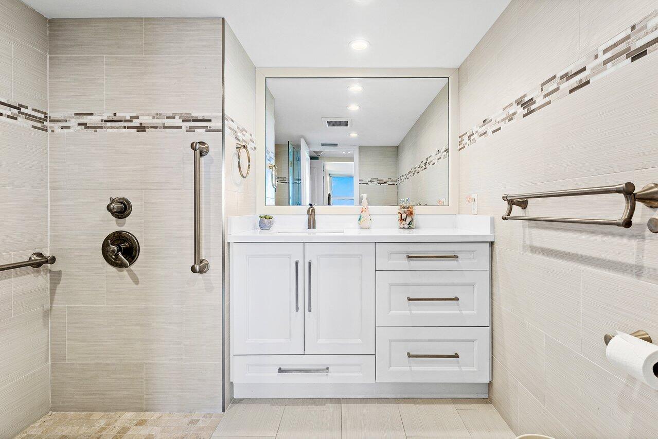 2800 S Ocean Boulevard 22m