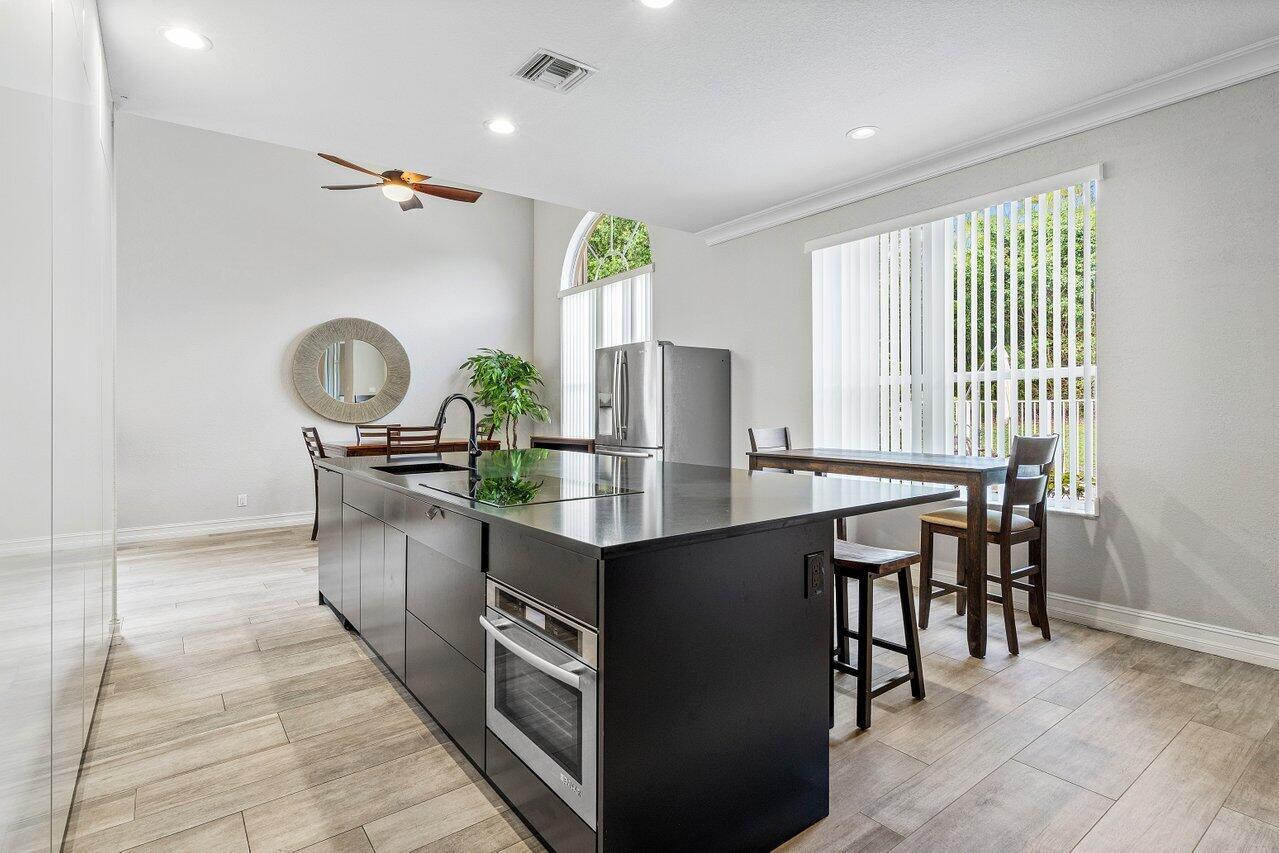 5665 Via De La Plata Circle