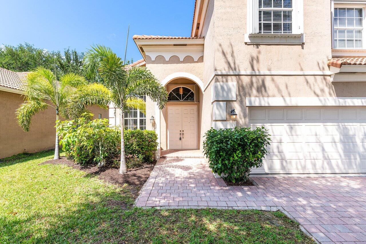 5665 Via De La Plata Circle