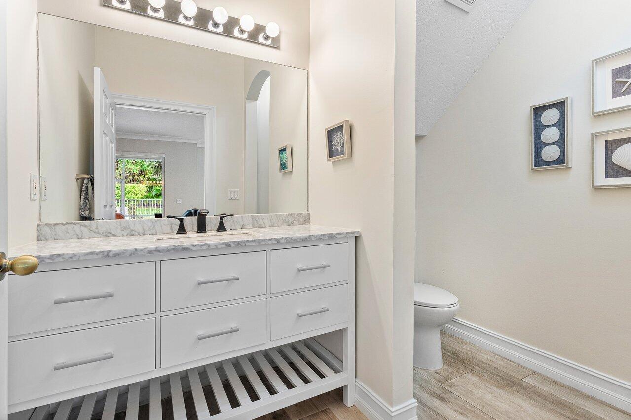 5665 Via De La Plata Circle