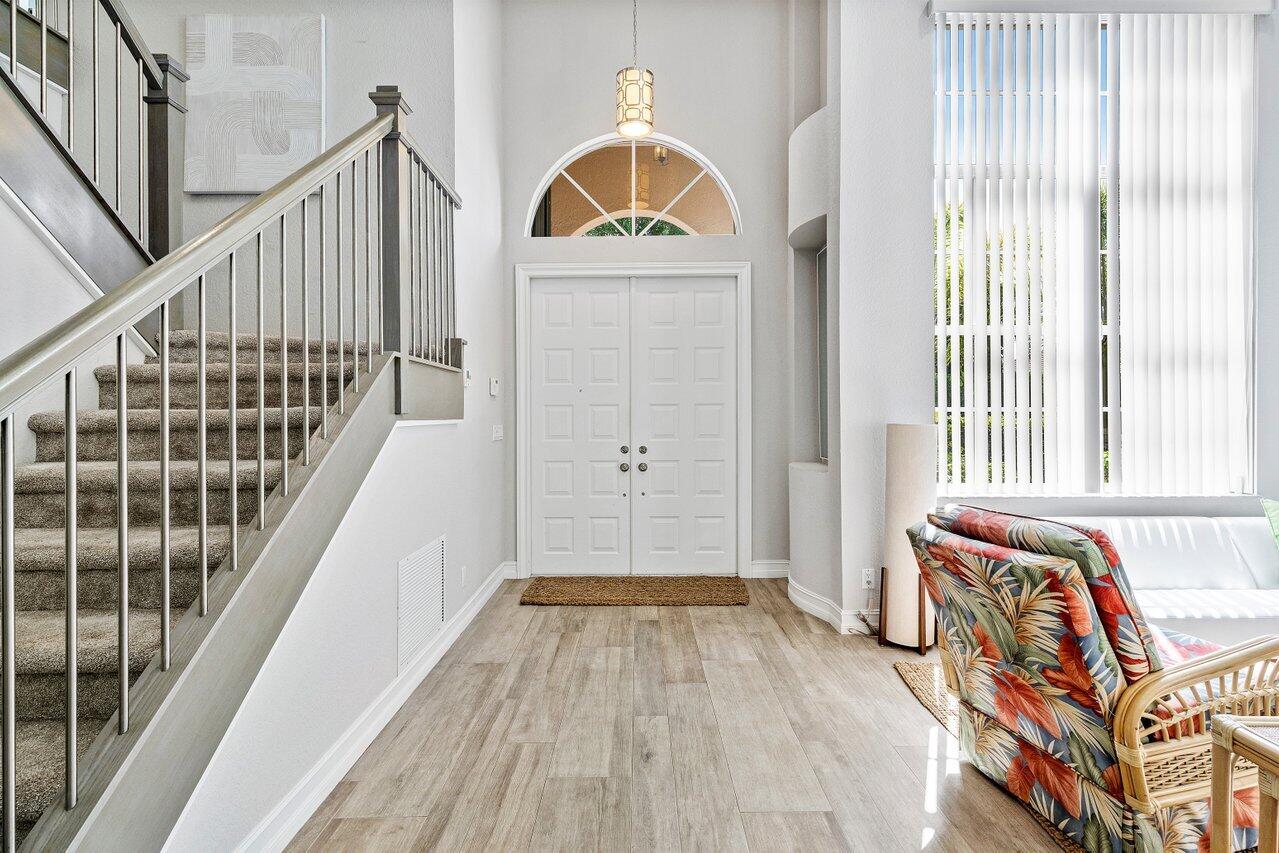 5665 Via De La Plata Circle