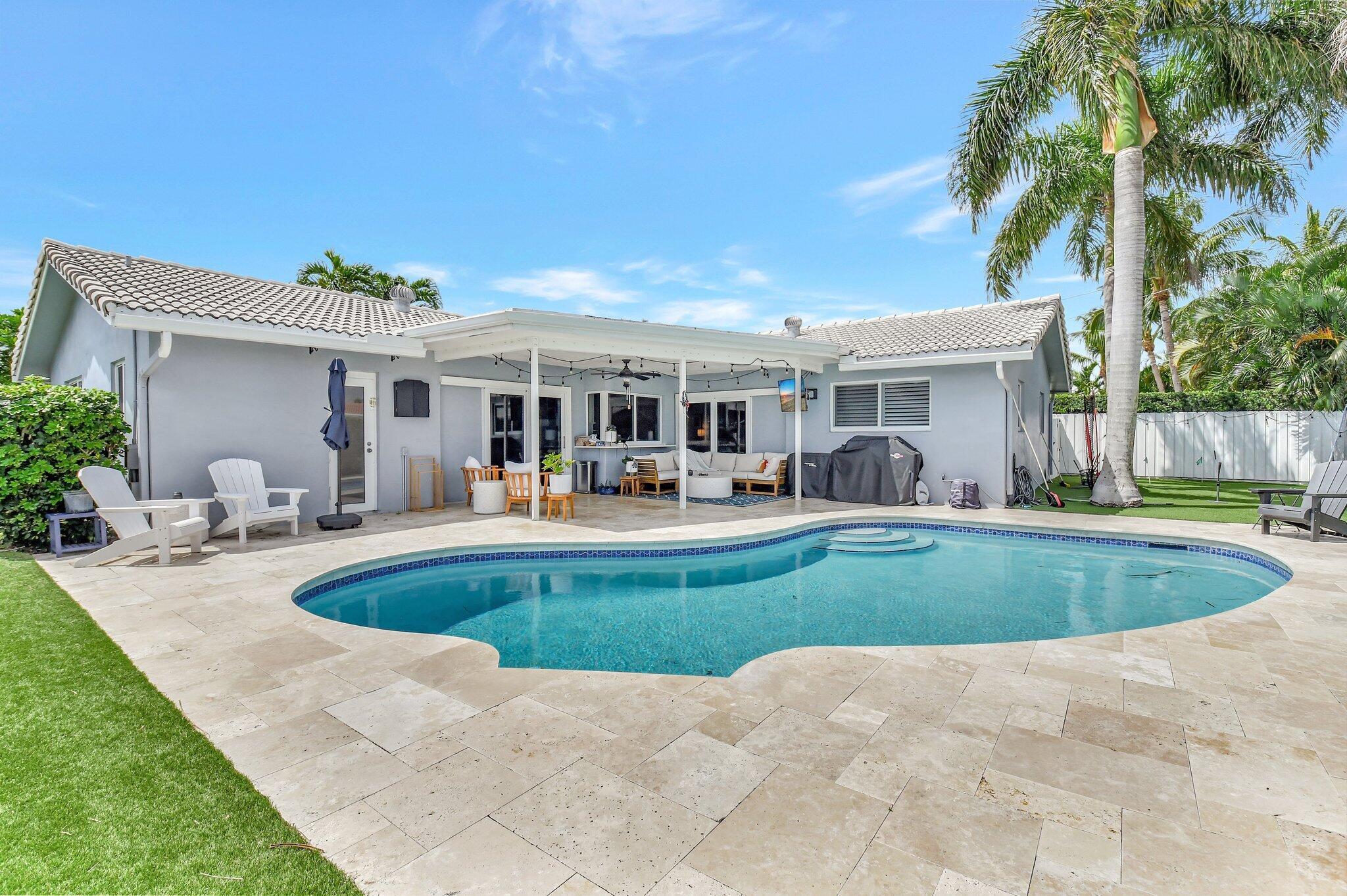 995 SW 13th Drive