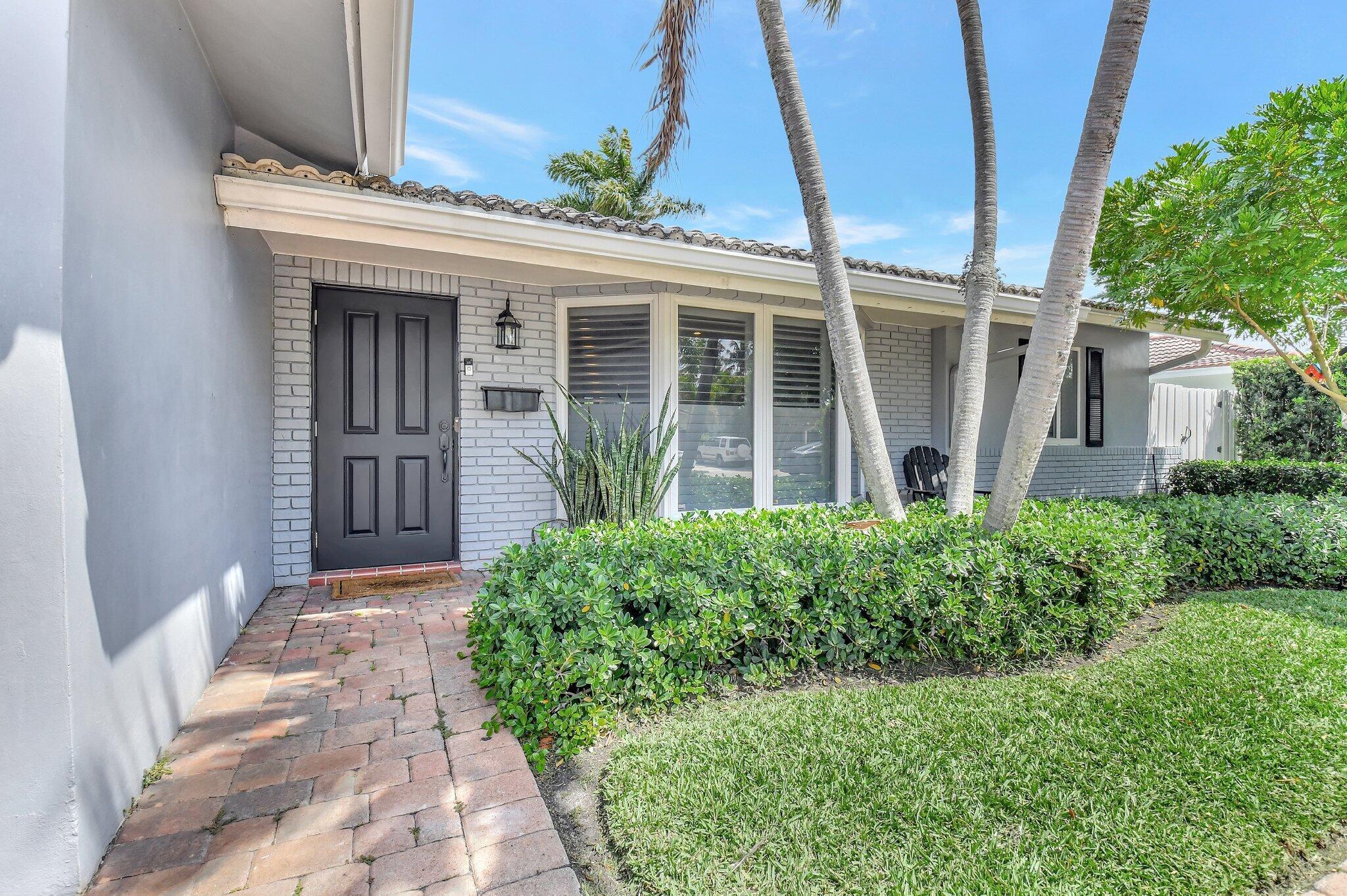 995 SW 13th Drive