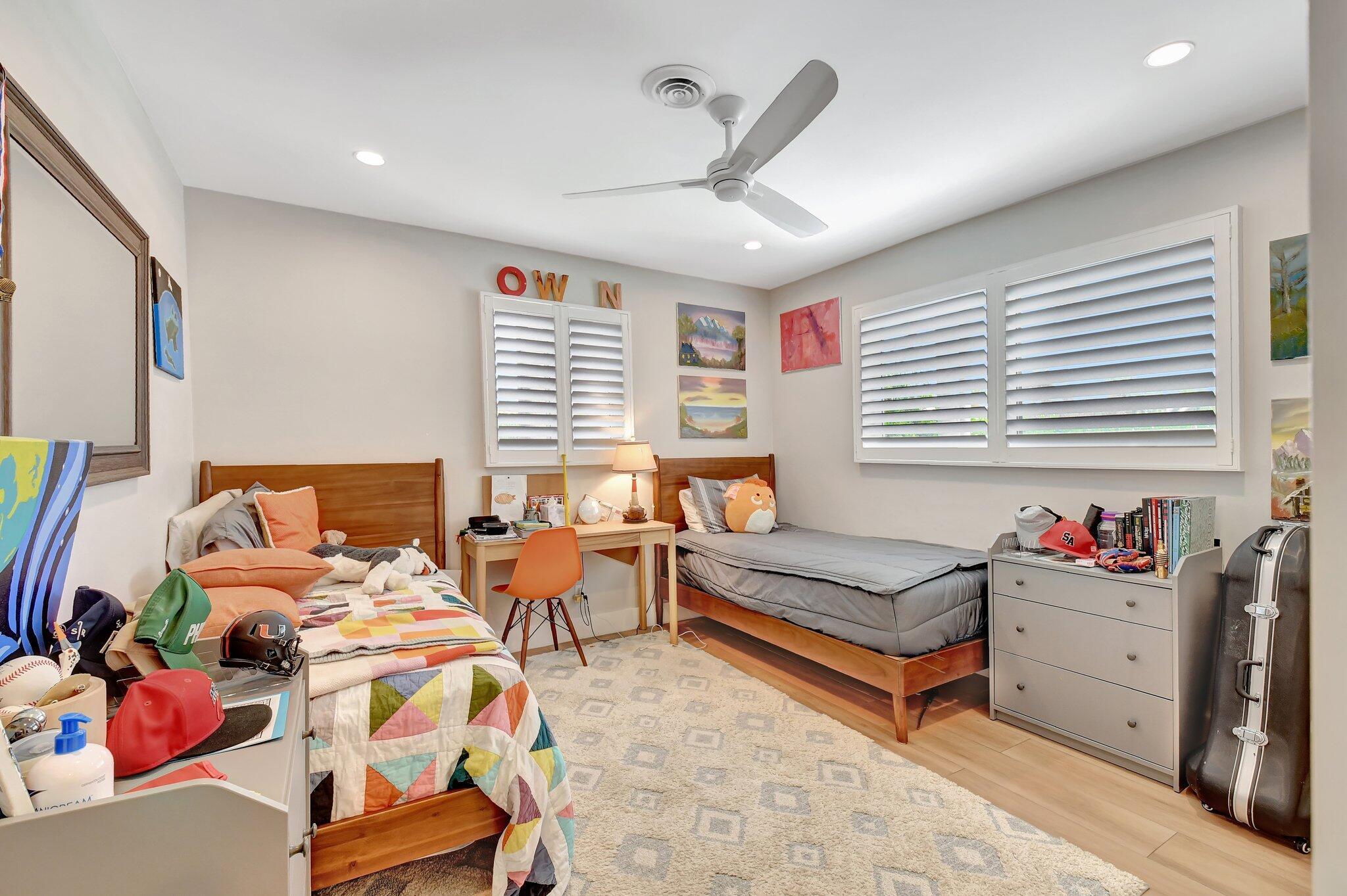 995 SW 13th Drive