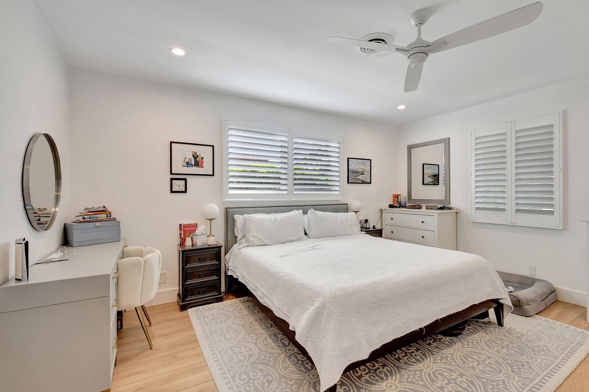 995 SW 13th Drive