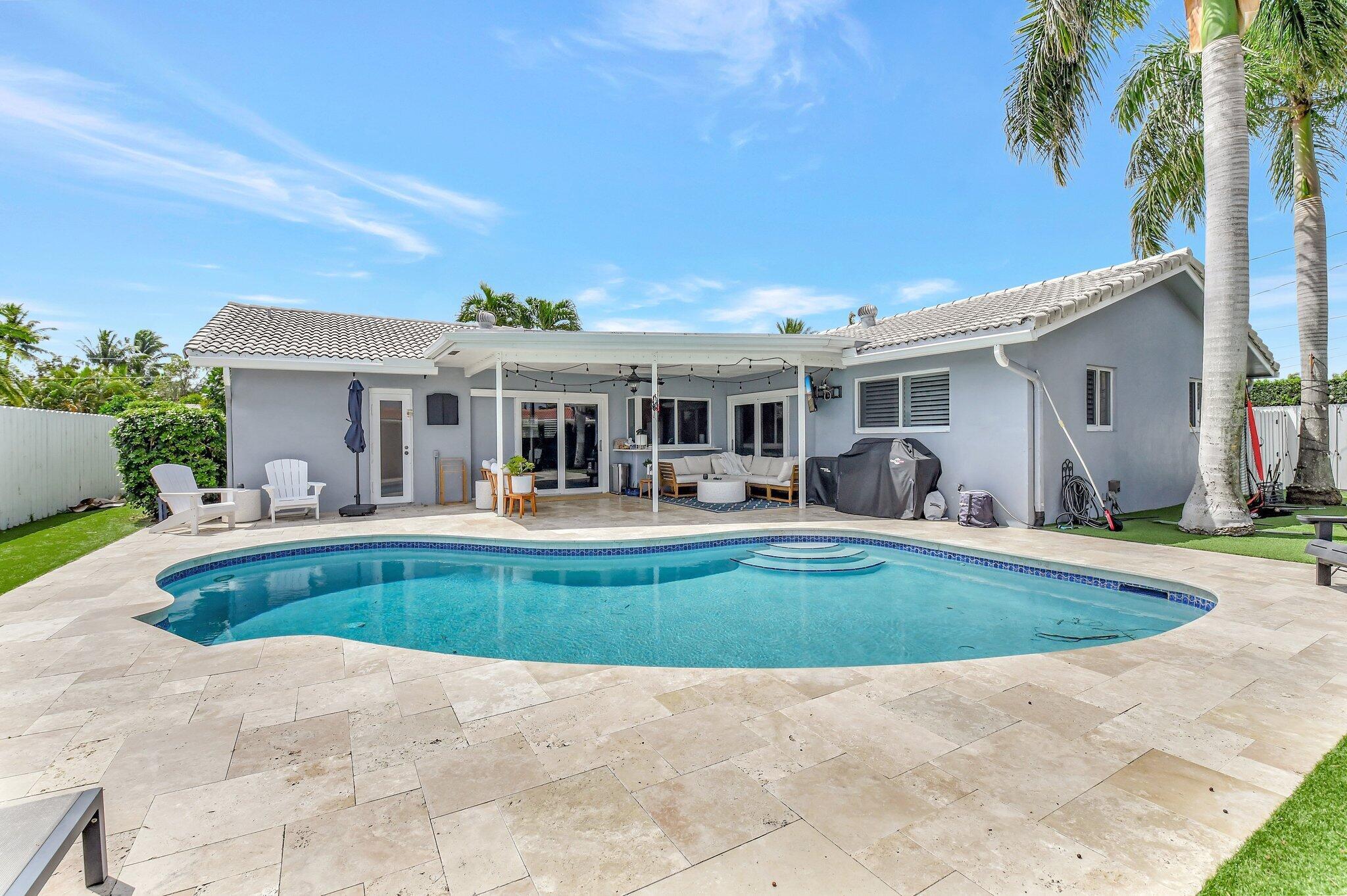 995 SW 13th Drive