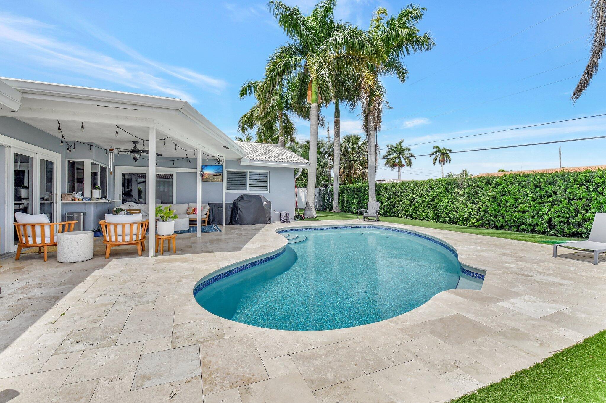 995 SW 13th Drive