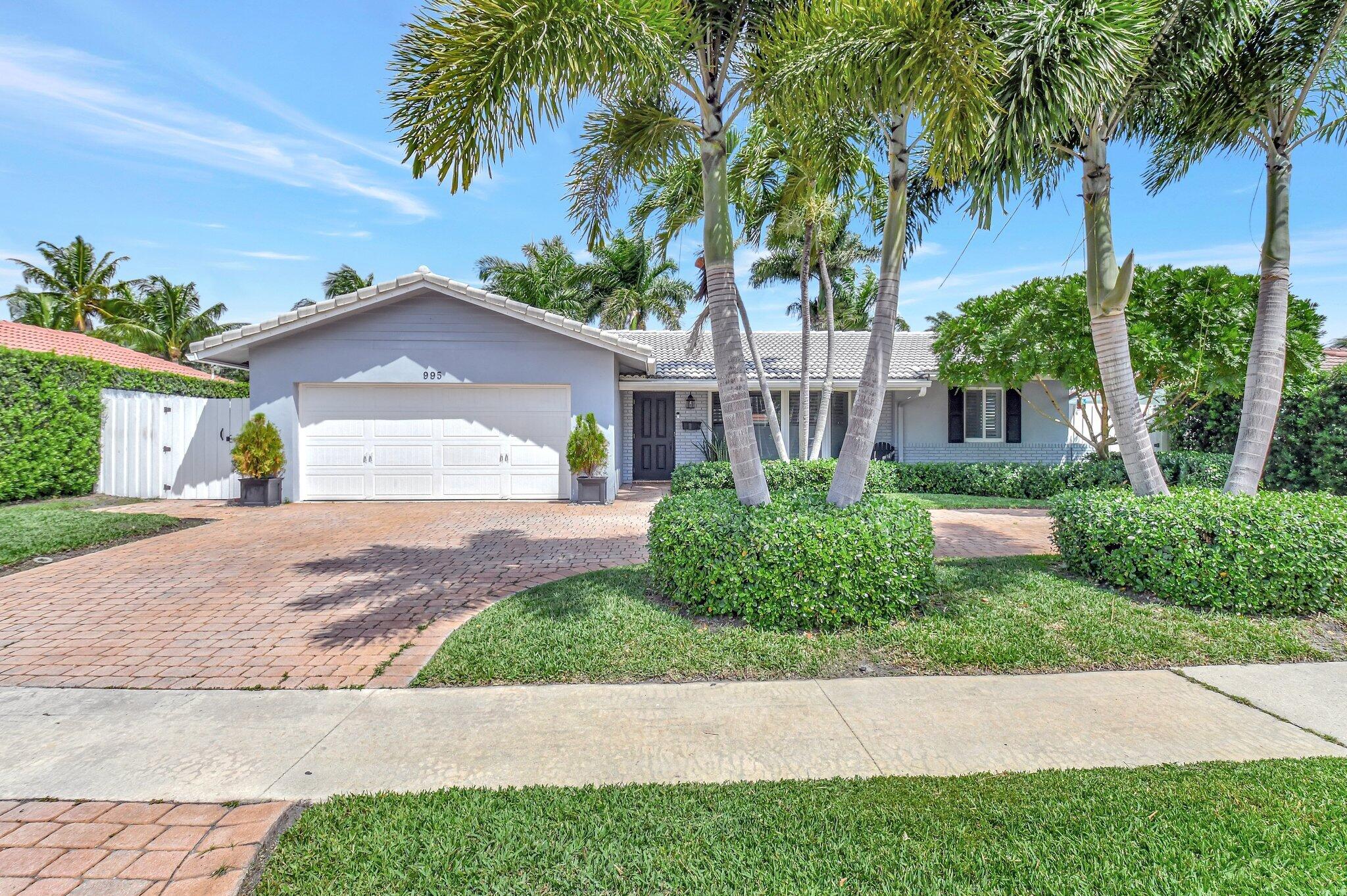 995 SW 13th Drive
