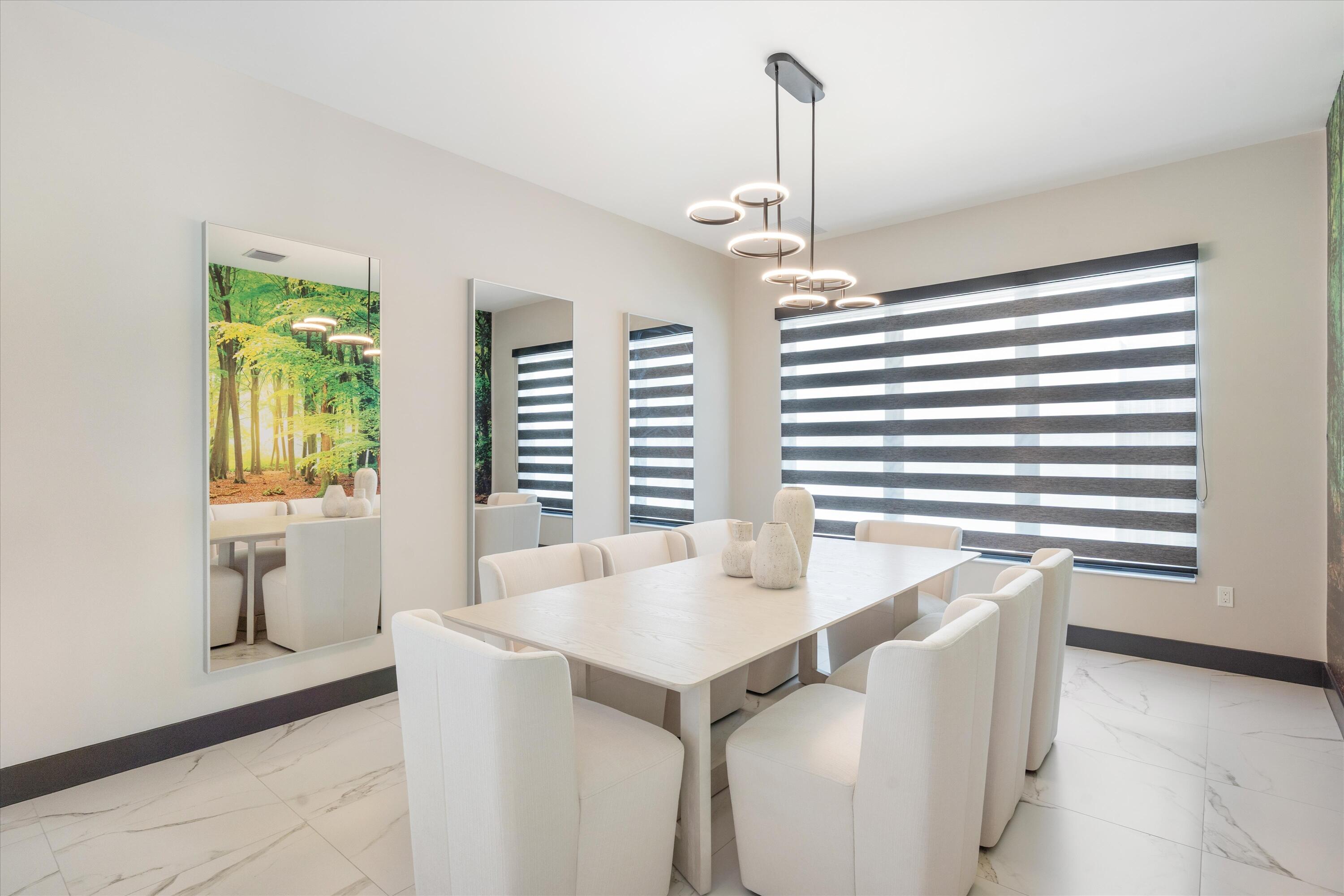 17076 Rainbow Falls Trail