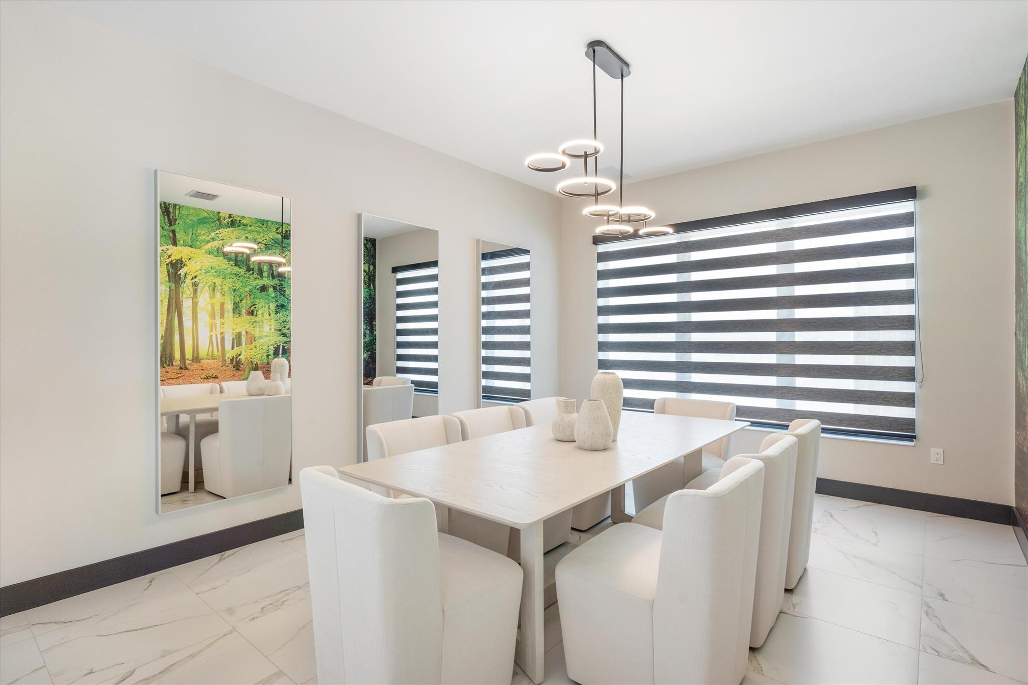 17076 Rainbow Falls Trail