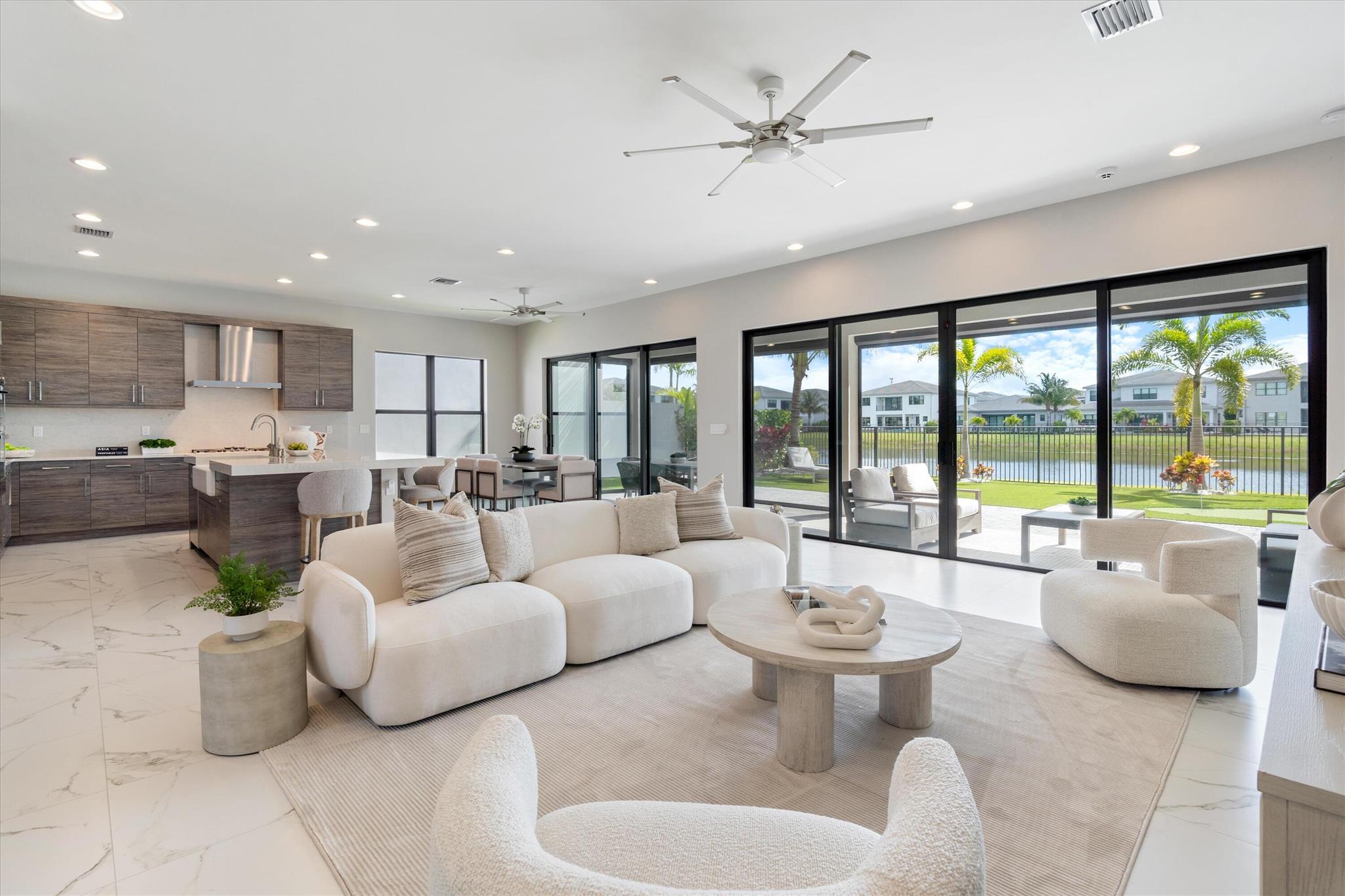 17076 Rainbow Falls Trail