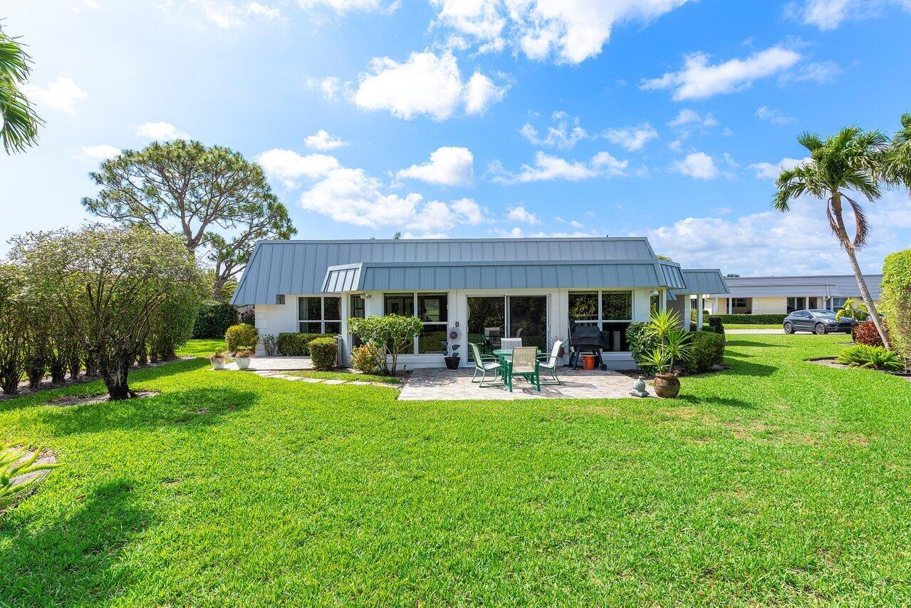 401 French Royale Circle