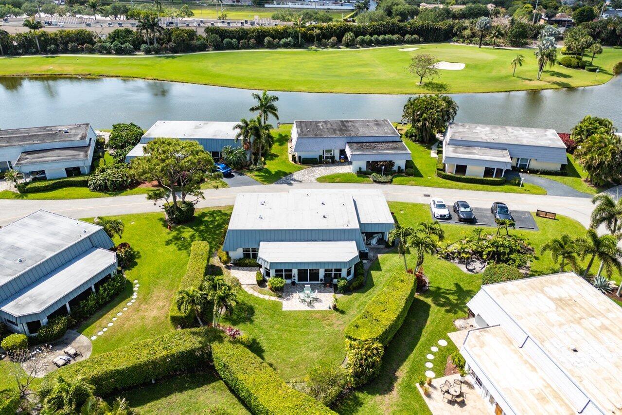 401 French Royale Circle