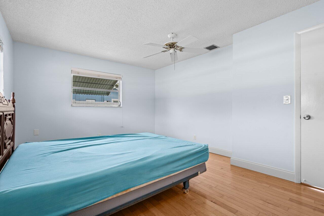 4588 Brady Boulevard