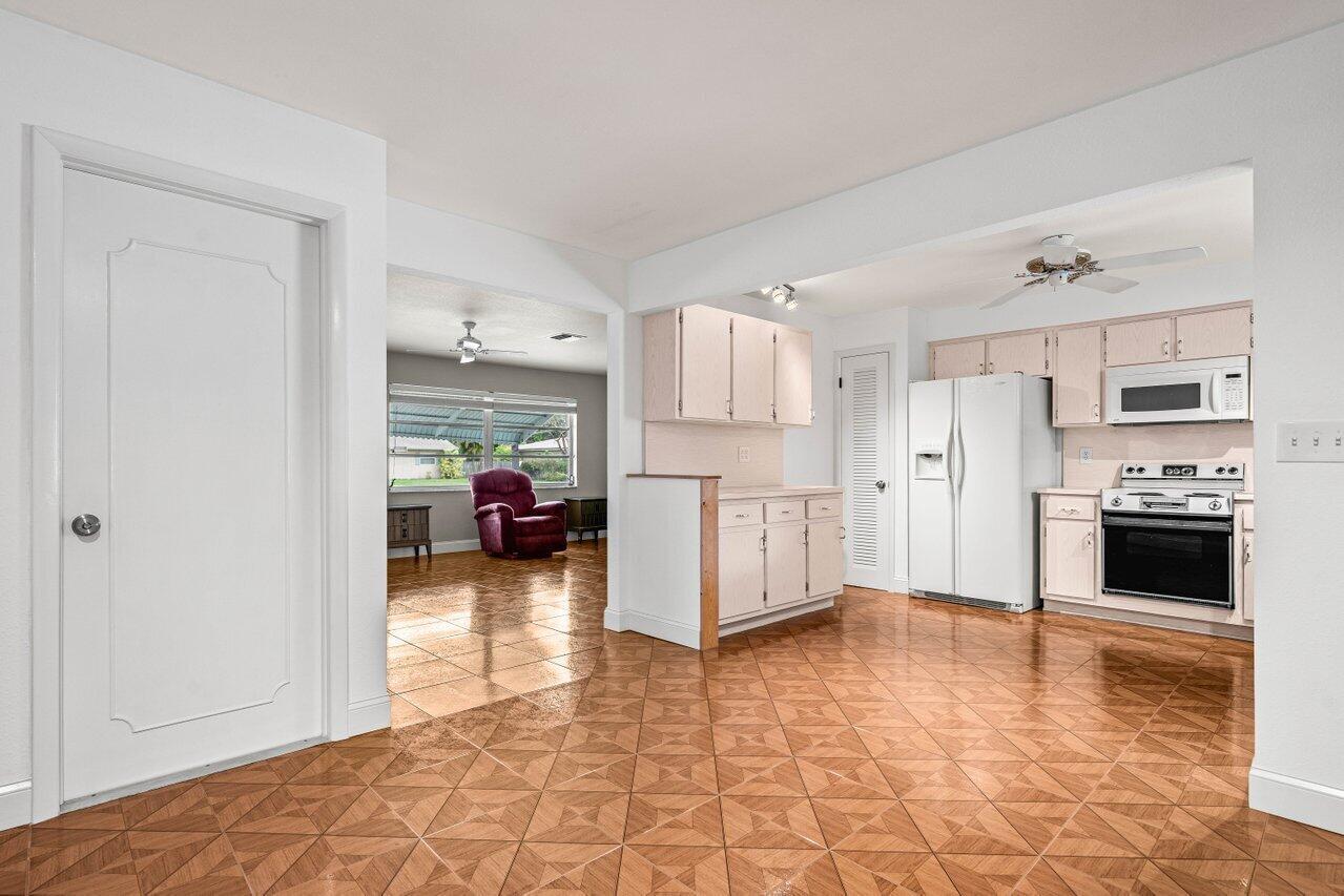 4588 Brady Boulevard