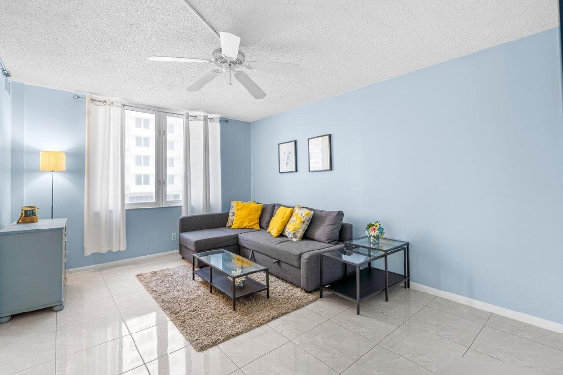 3221 S Ocean Boulevard 104