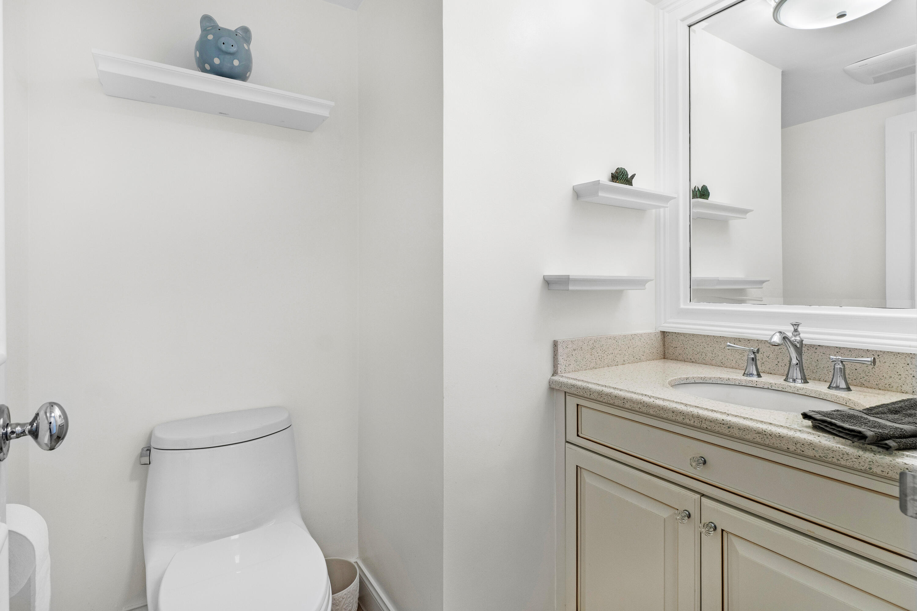 1225 S Ocean Boulevard 103