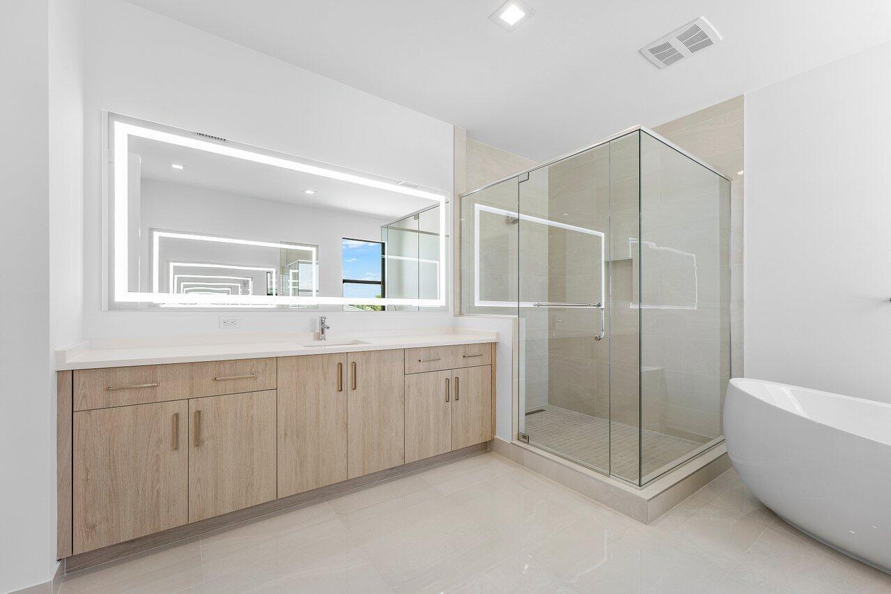 9459 Riverside Park Drive