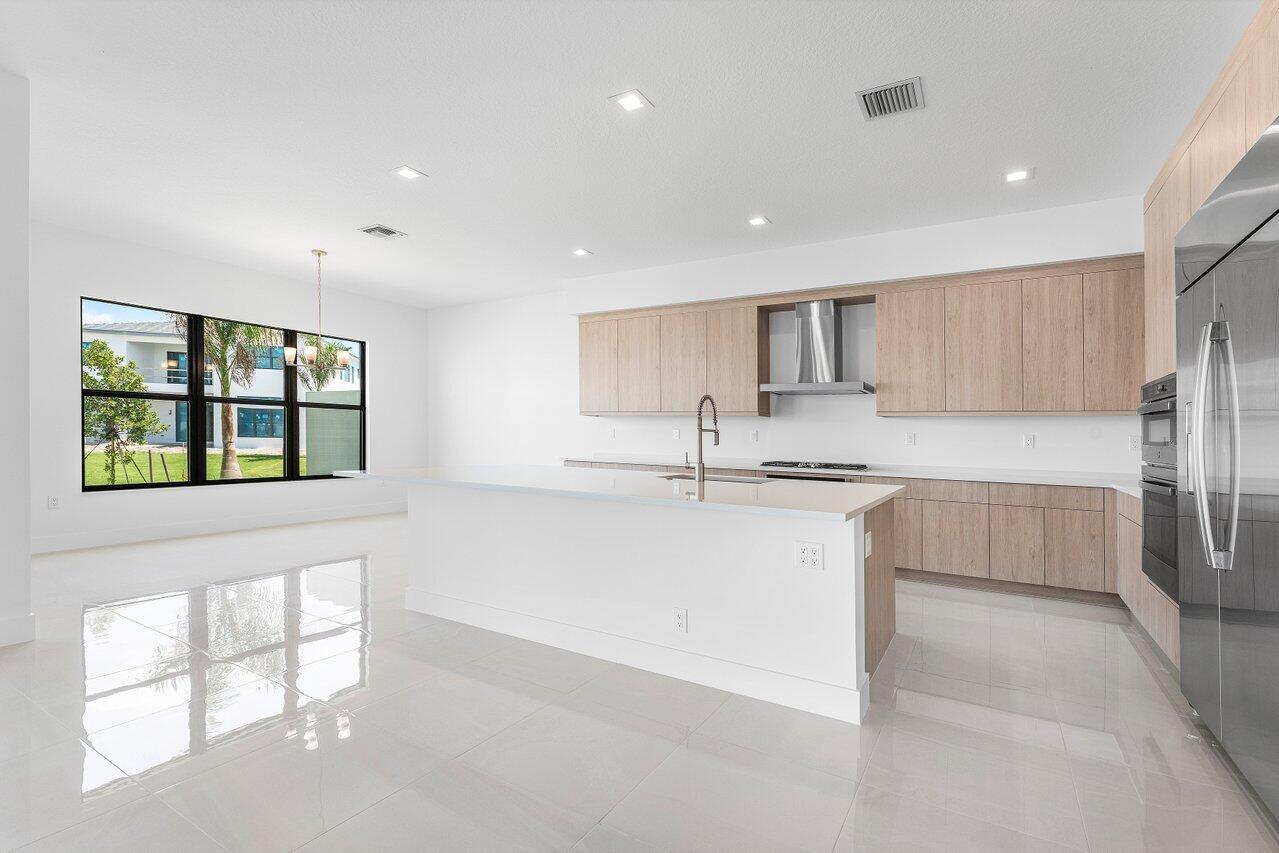 9459 Riverside Park Drive