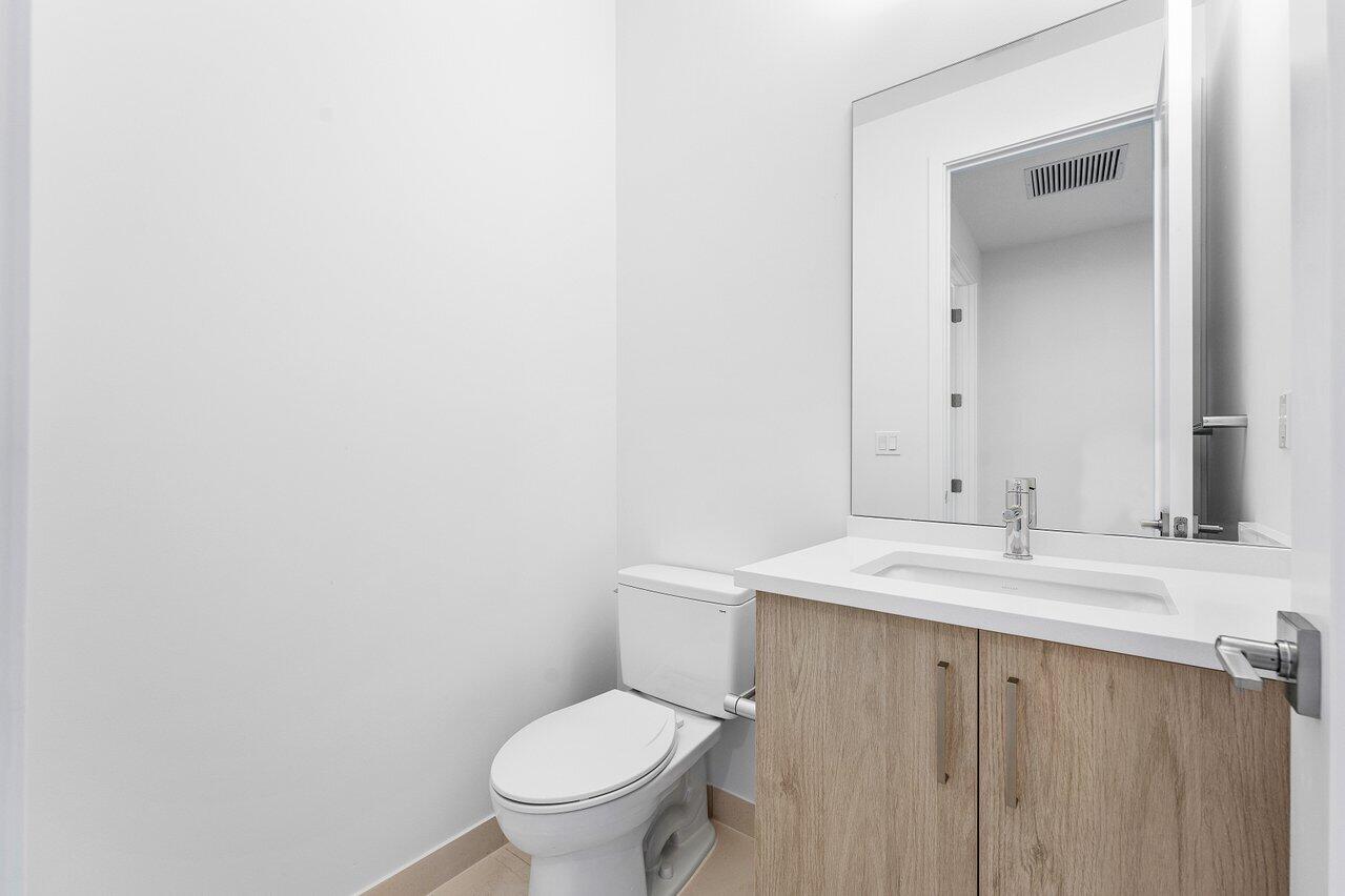 9459 Riverside Park Drive