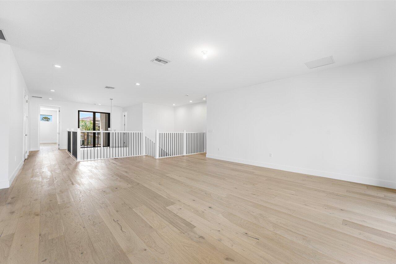 9459 Riverside Park Drive