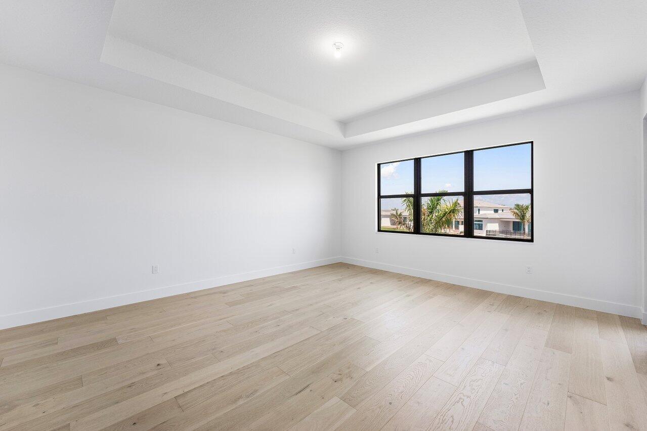 9459 Riverside Park Drive