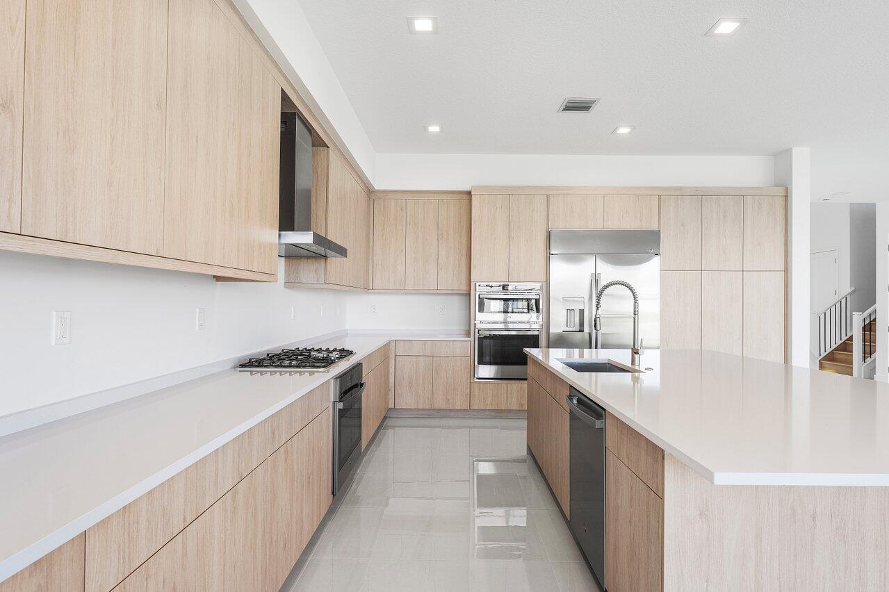 9459 Riverside Park Drive