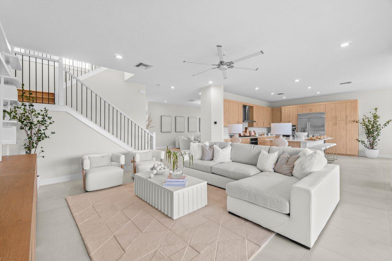 20407 Southernwood Avenue