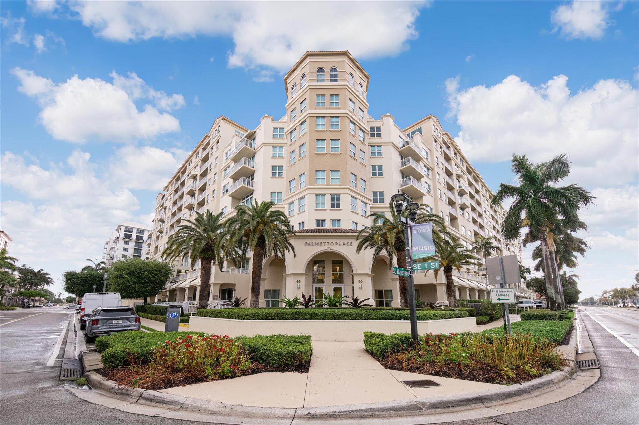 99 SE Mizner Boulevard Ph 22