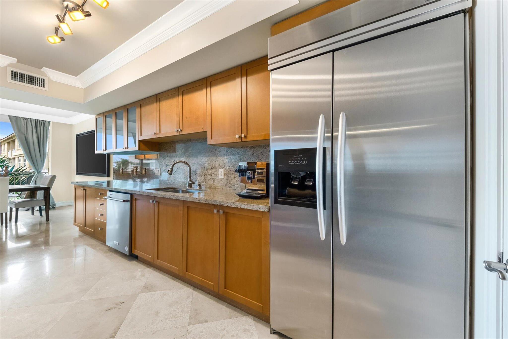 99 SE Mizner Boulevard Ph 22