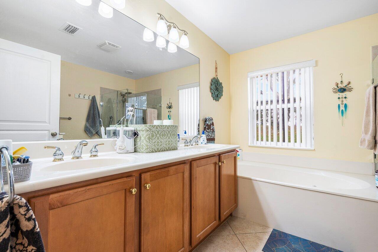 5078 Nautica Lake Circle