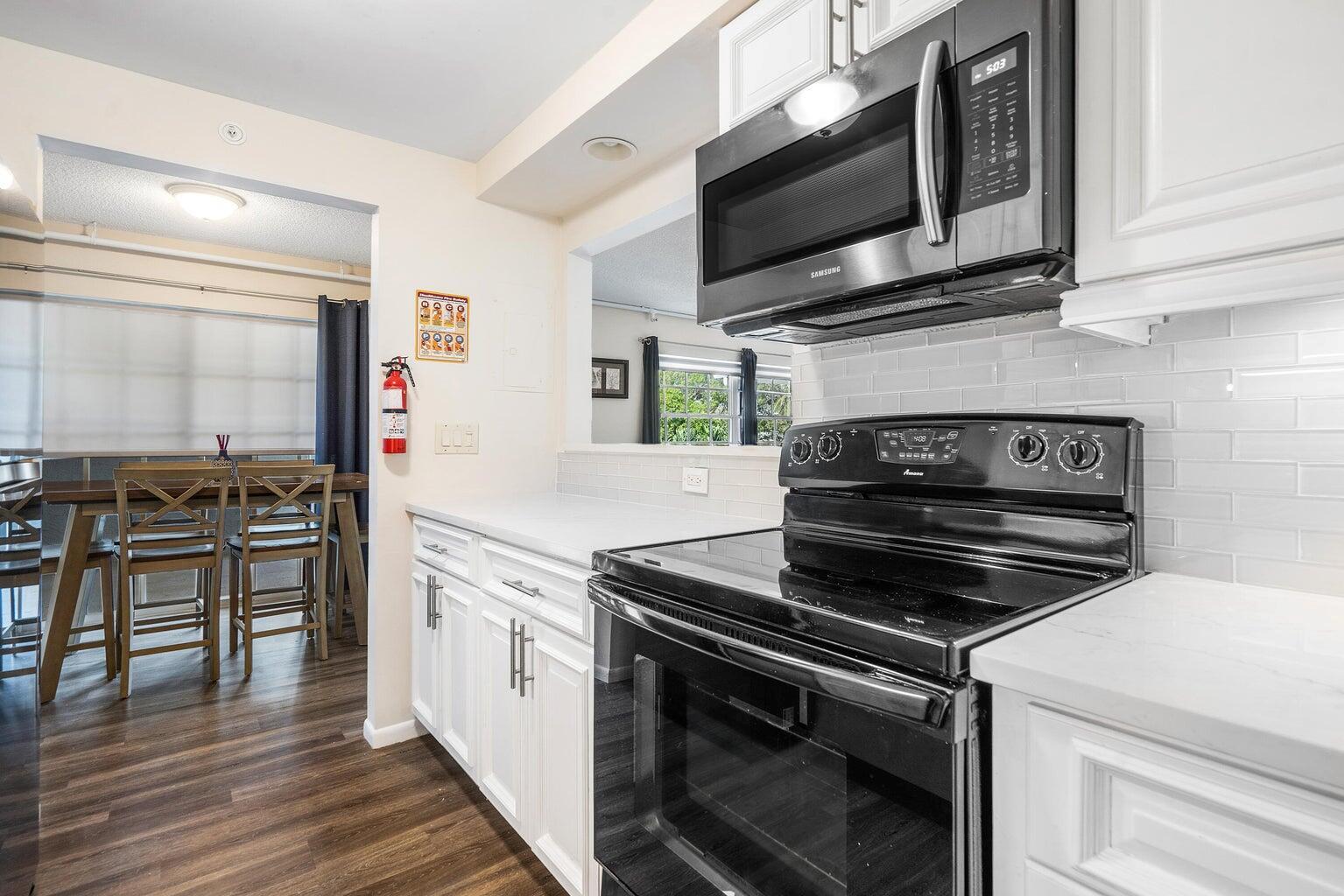 801 Andrews Avenue 5