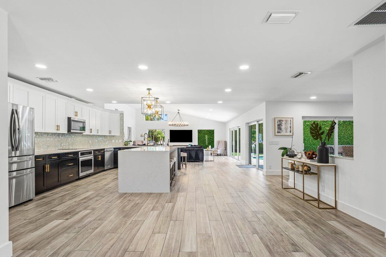 7700 NE Spanish Trail Court