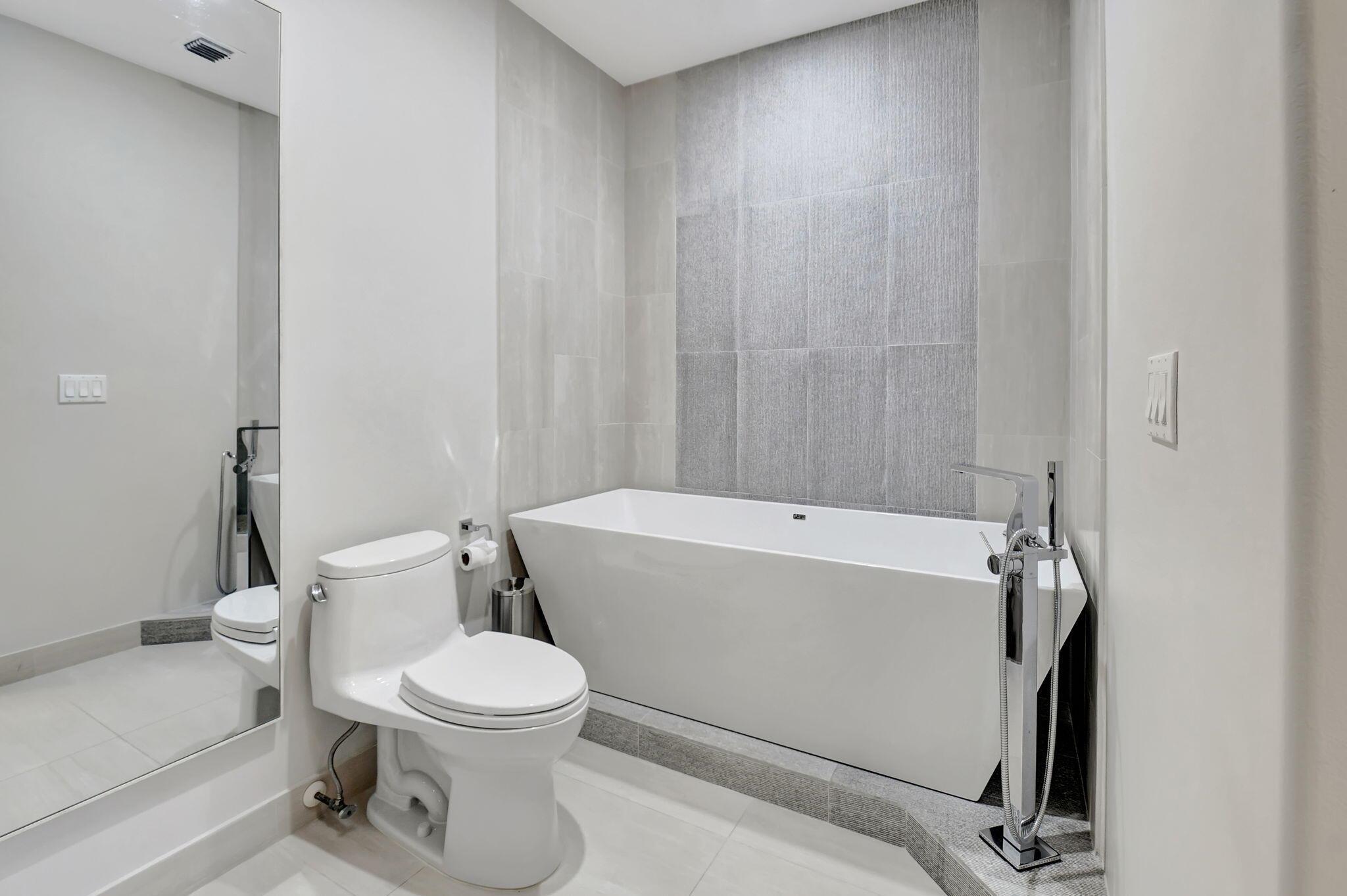 2518 Coco Plum Boulevard 1203