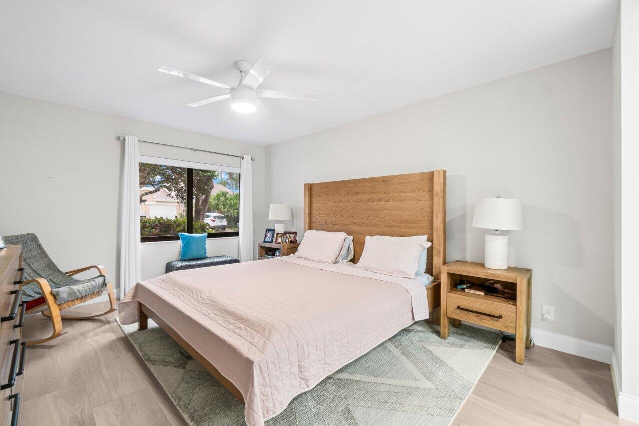 8167 Summerbreeze Lane