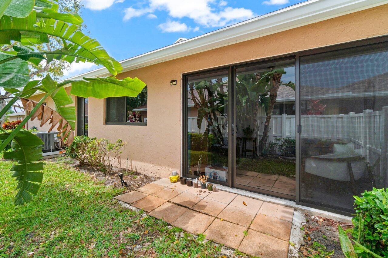 8167 Summerbreeze Lane