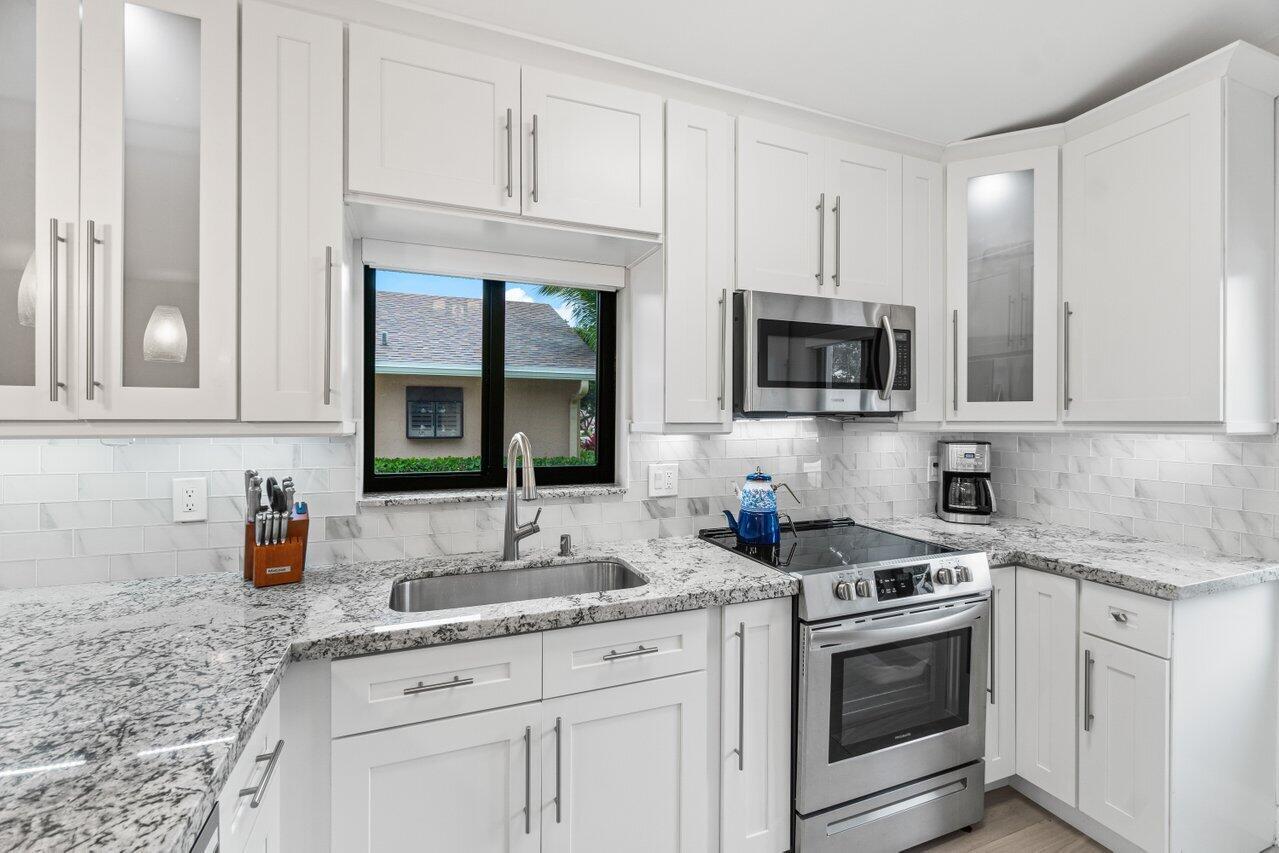 8167 Summerbreeze Lane