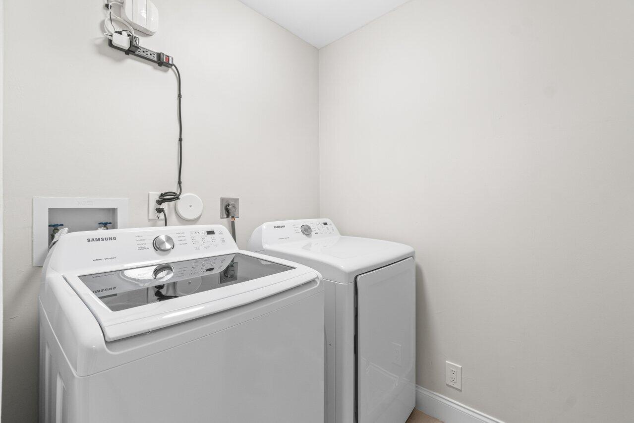 8167 Summerbreeze Lane