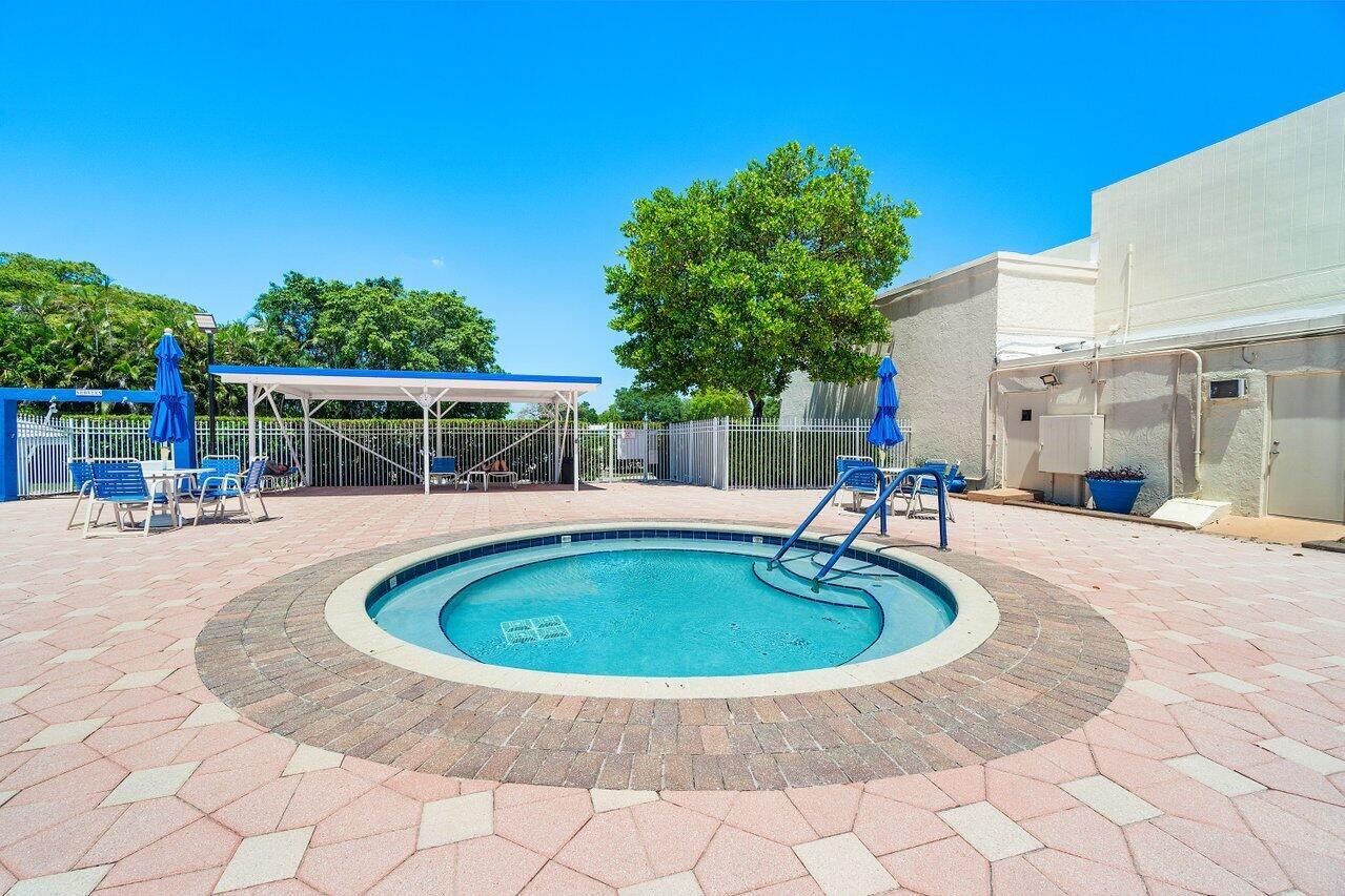 8726 NW 10th Street D86