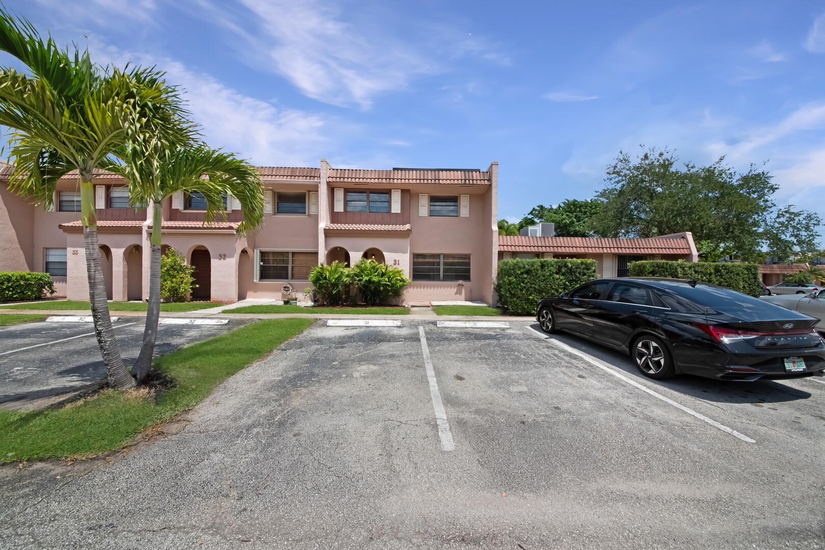 31 Toledo Court 4-35, Davie Unit: 4-35