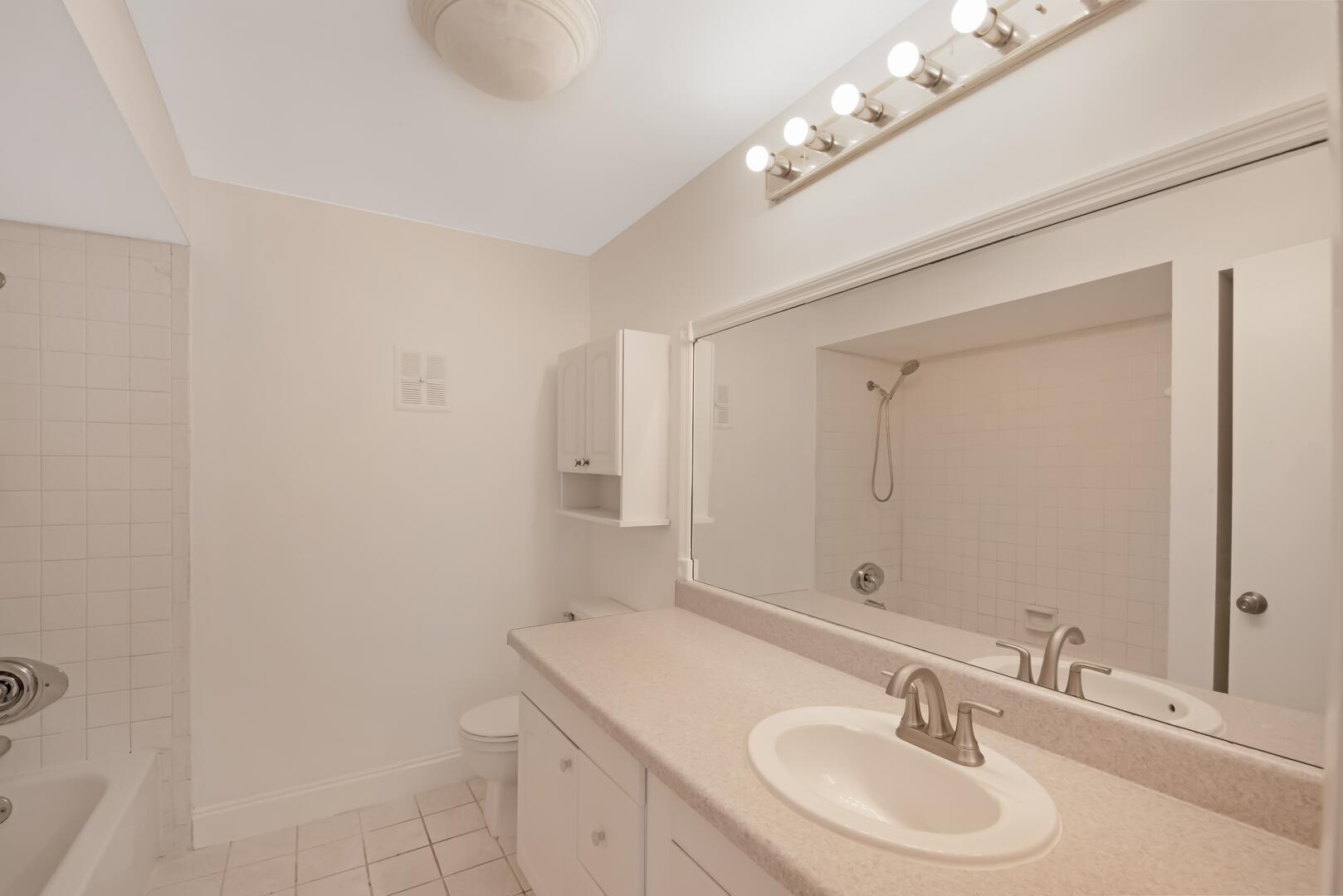 31 Toledo Court 4-35, Davie Unit: 4-35