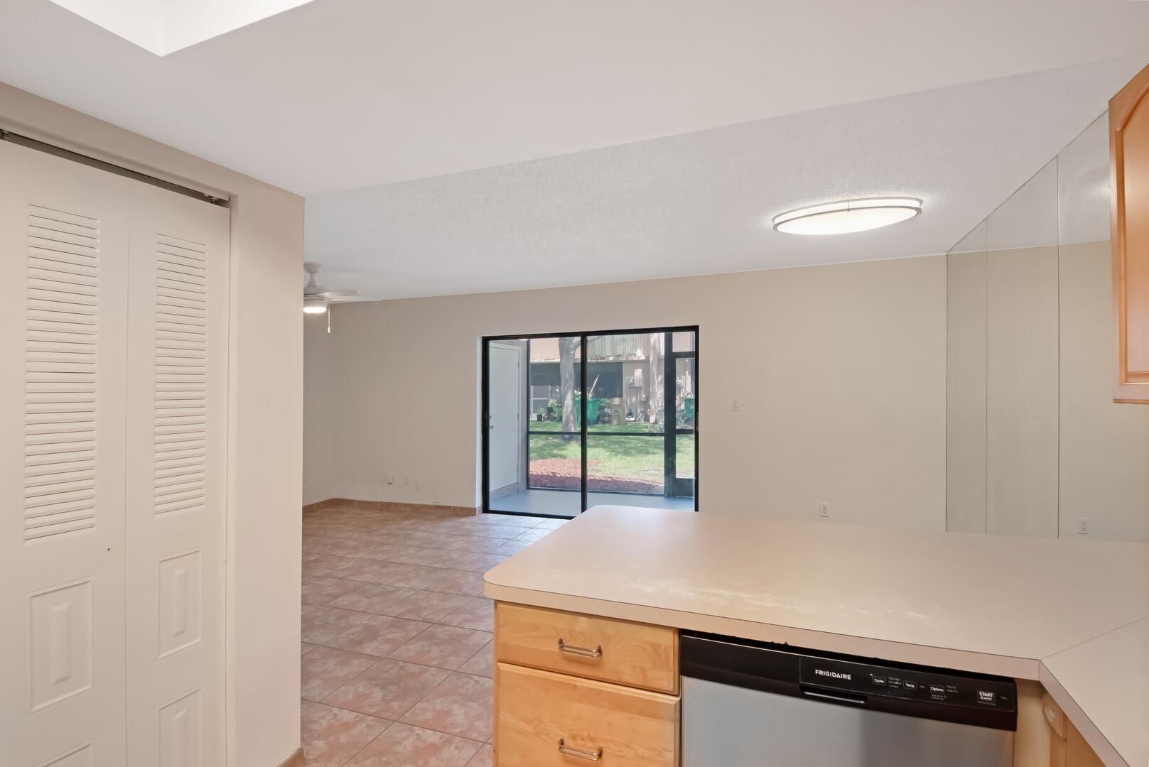 31 Toledo Court 4-35, Davie Unit: 4-35
