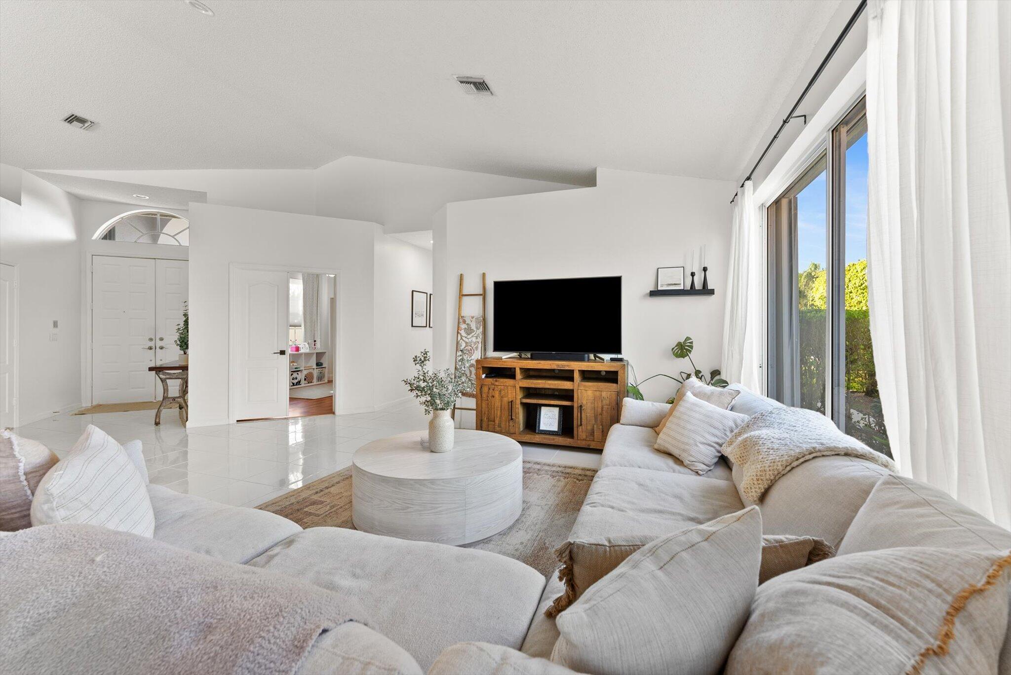 9127 Long Lake Palm Drive